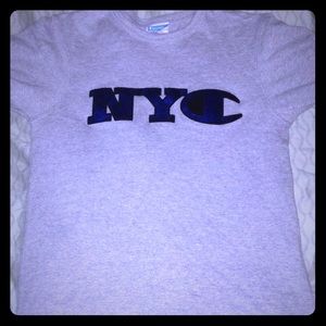 Champion T-shirt size:small